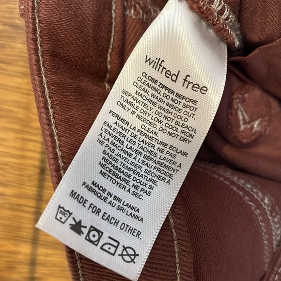 Wilfred Free Mercury Short - Picture 11 of 11